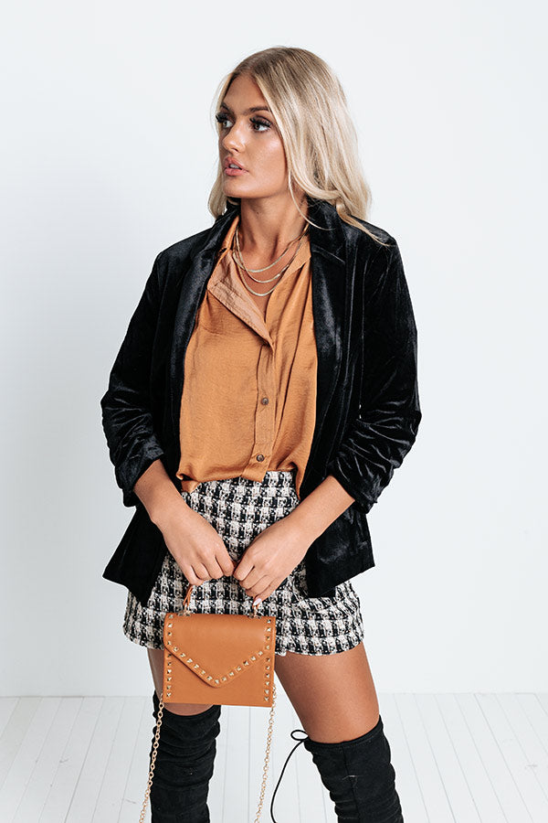 Chic Influencer Velvet Blazer In Black