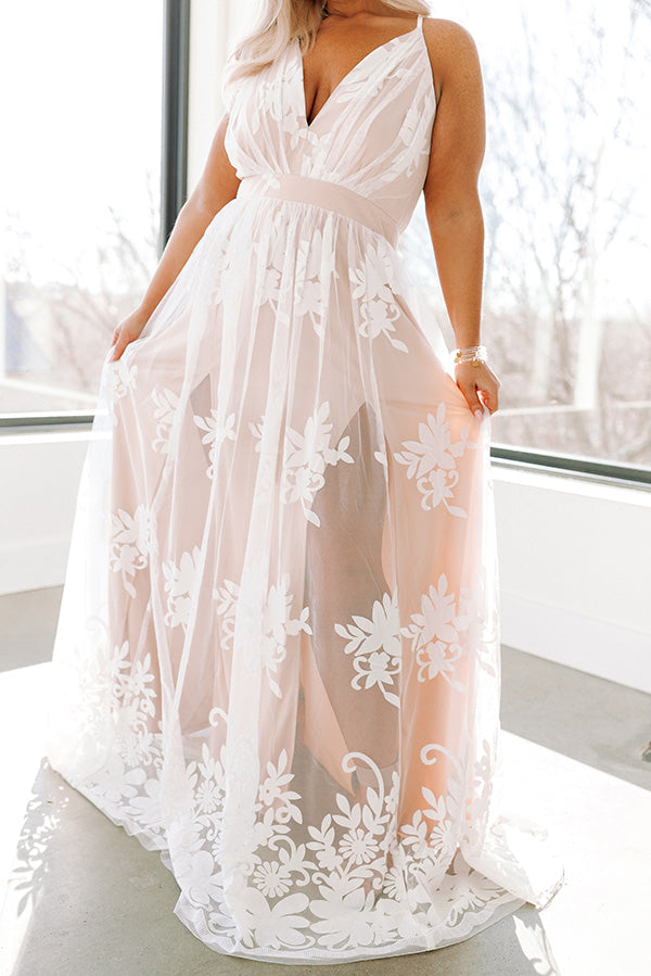 Encore Please Maxi Dress In White Curves