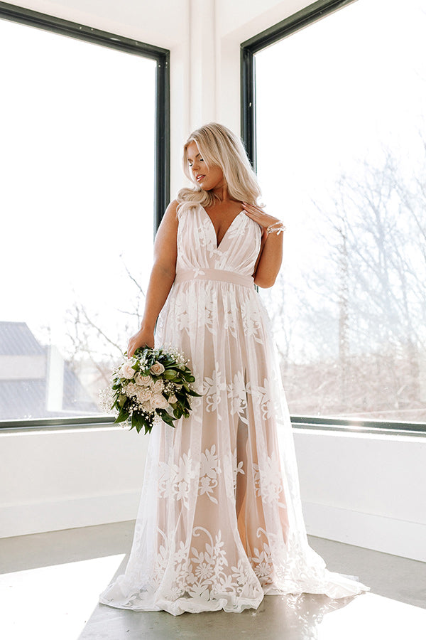 Encore Please Maxi Dress In White Curves