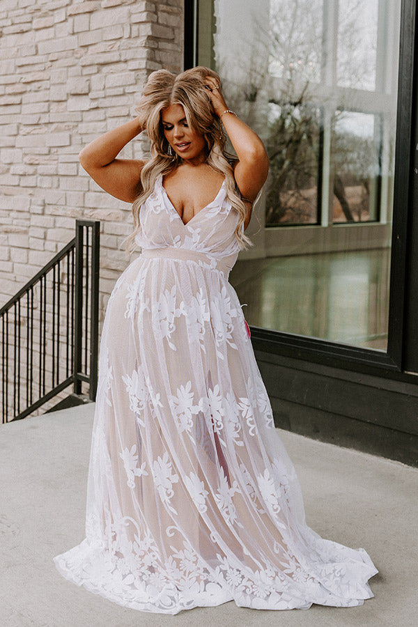 Encore Please Maxi Dress In White Curves