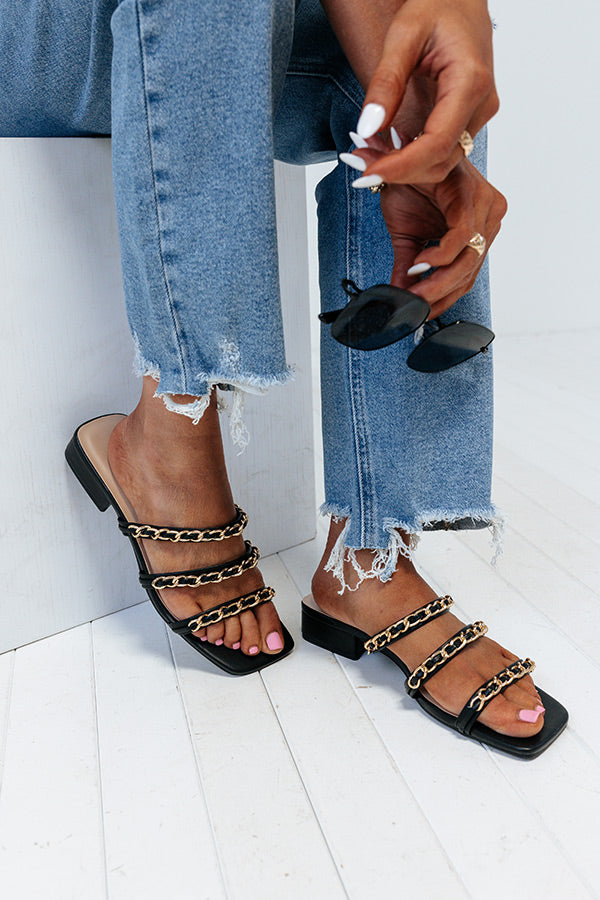 The Darly Faux Leather Sandal In Black