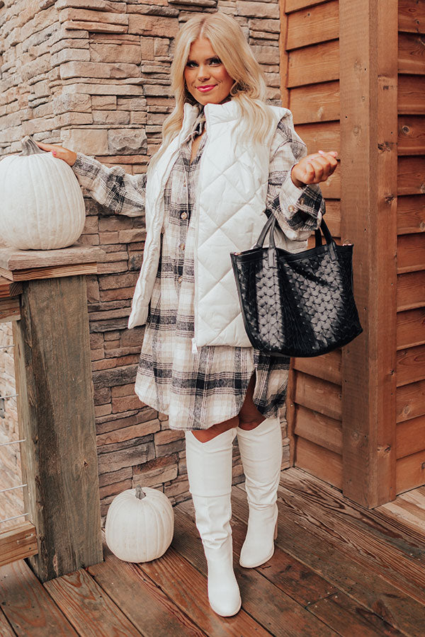 Fireside Divine Quilted Vest In Ivory Curves