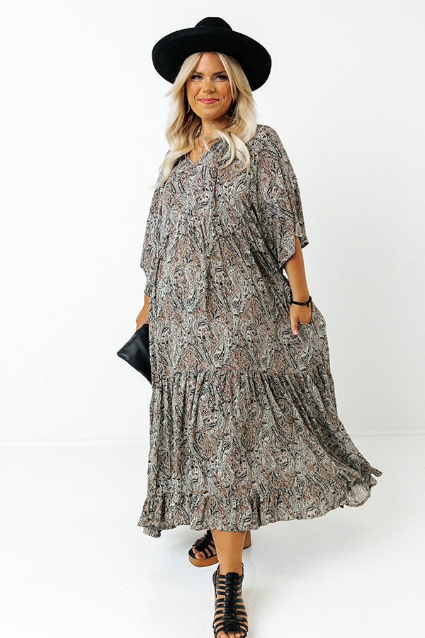 Backstage Beauty Maxi in Pear Curves Image - 3