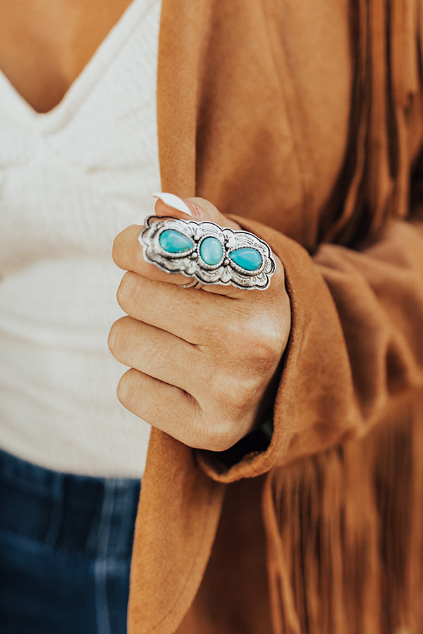Center Stage Attitude Ring Image - 2
