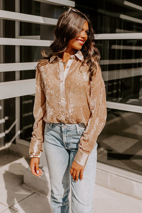 Rooftop Soiree Velvet Burnout Top In Iced Latte
