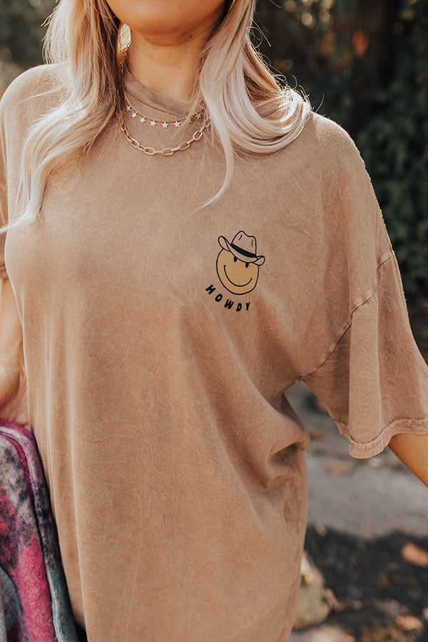 Howdy Vintage Graphic Tee Curves Image - 1