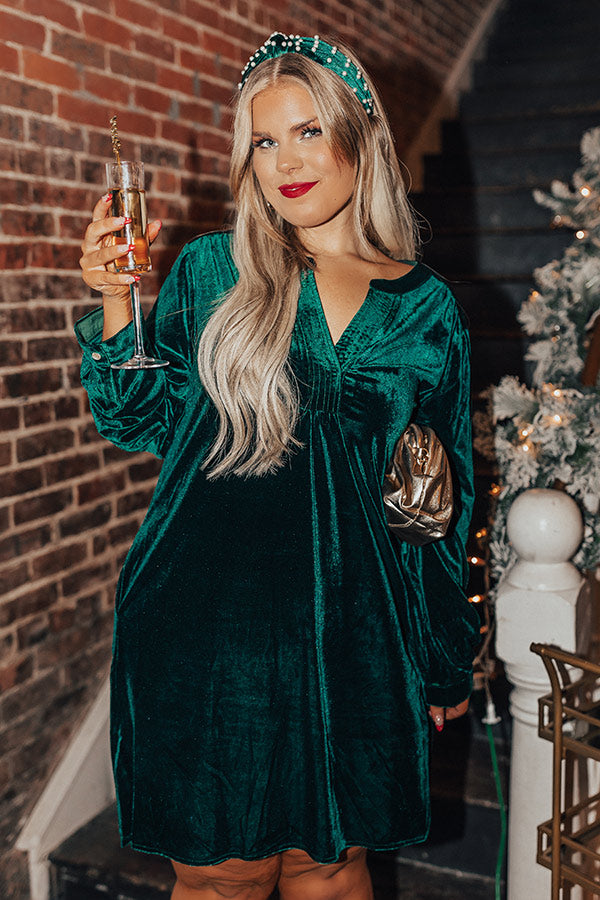 Right On Time Velvet Shift Dress In Hunter Green Curves