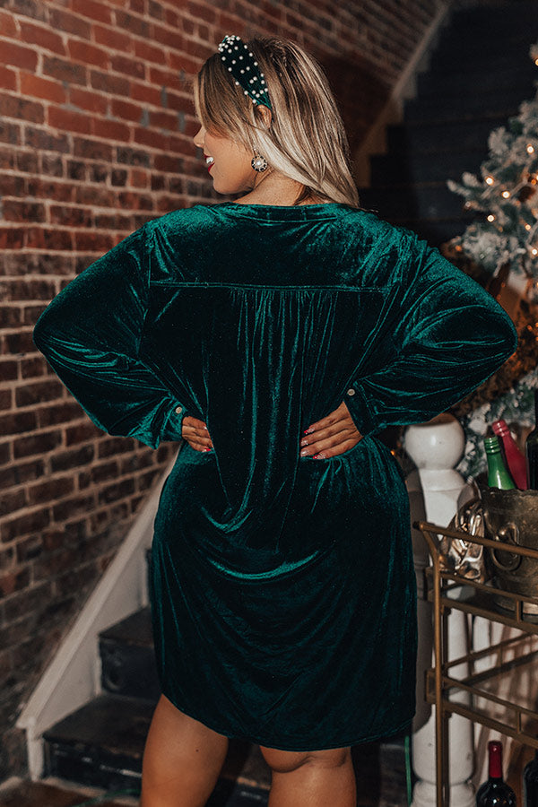 Right On Time Velvet Shift Dress In Hunter Green Curves