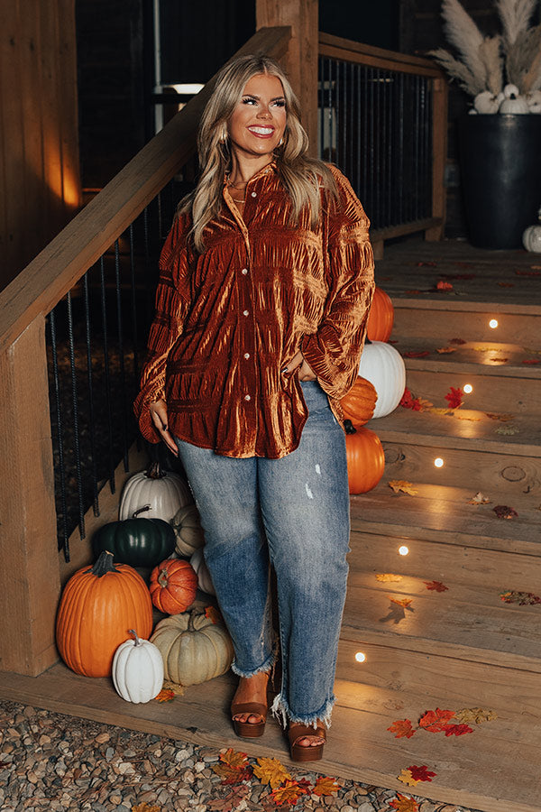 Amazing Views Velvet Top in Rust Curves