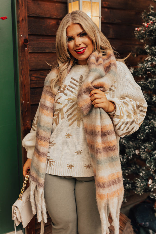 Falling Snowflakes Sweater In Cream Curves