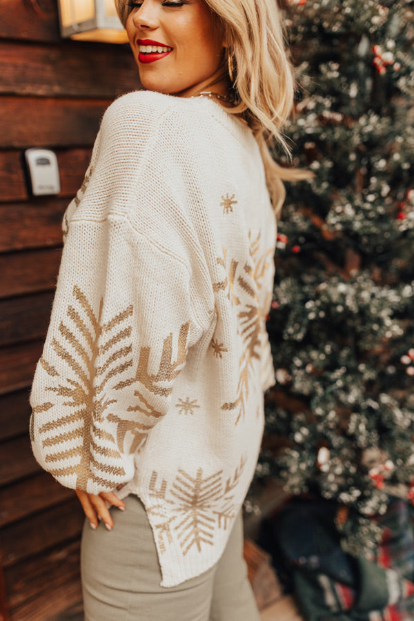 Falling Snowflakes Sweater In Cream Curves